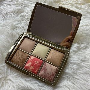 Gently used limited edition Hourglass Face Palette *LIGHTING EDIT SCULPTURE*